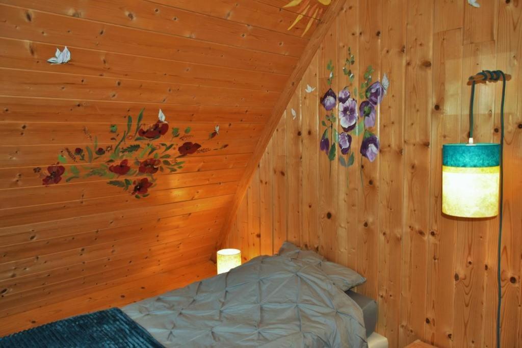Au-Dela Des Nuages, Maison D'Hotes Insolite & Spa Aubessagne Esterno foto
